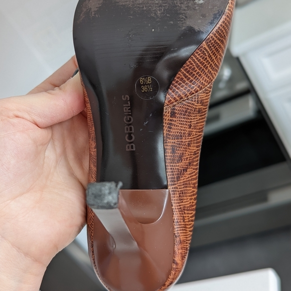 BCBGirls high heels shoes - Picture 6 of 10